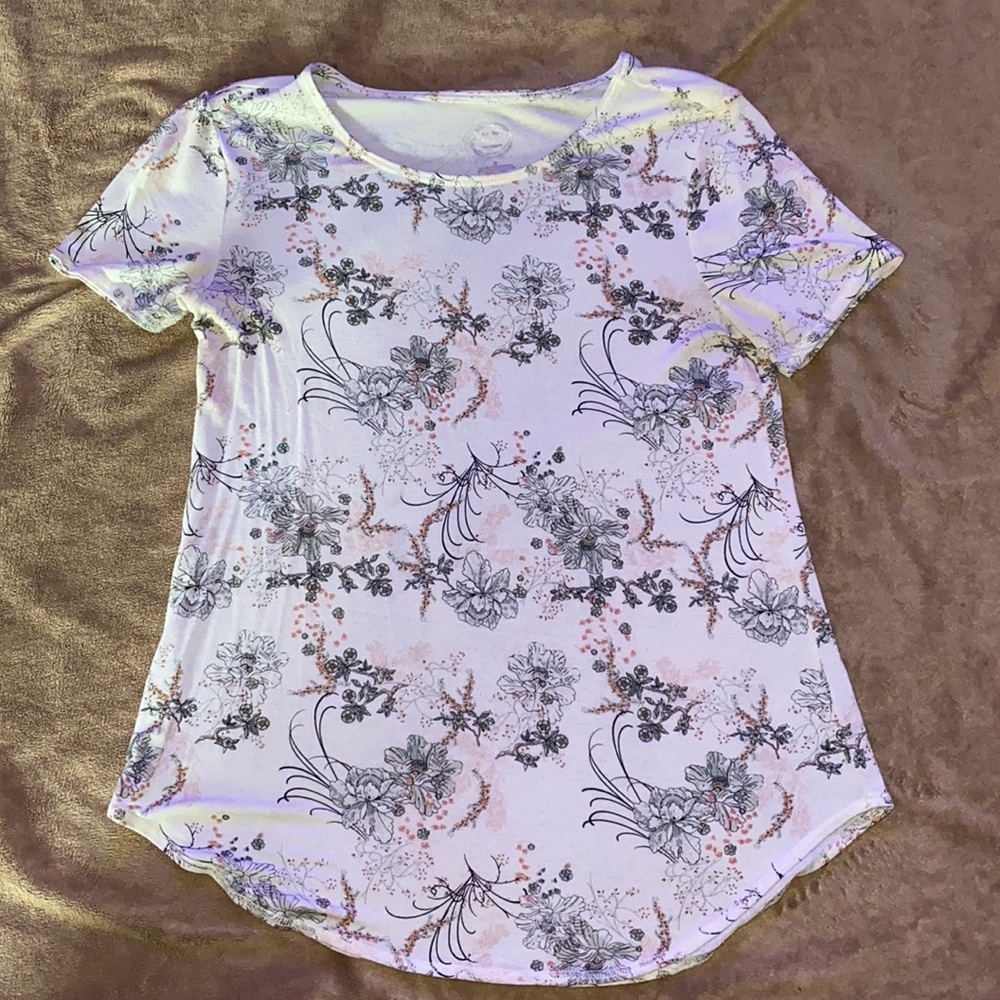 🌼Floral print Maurices size small stretchy top